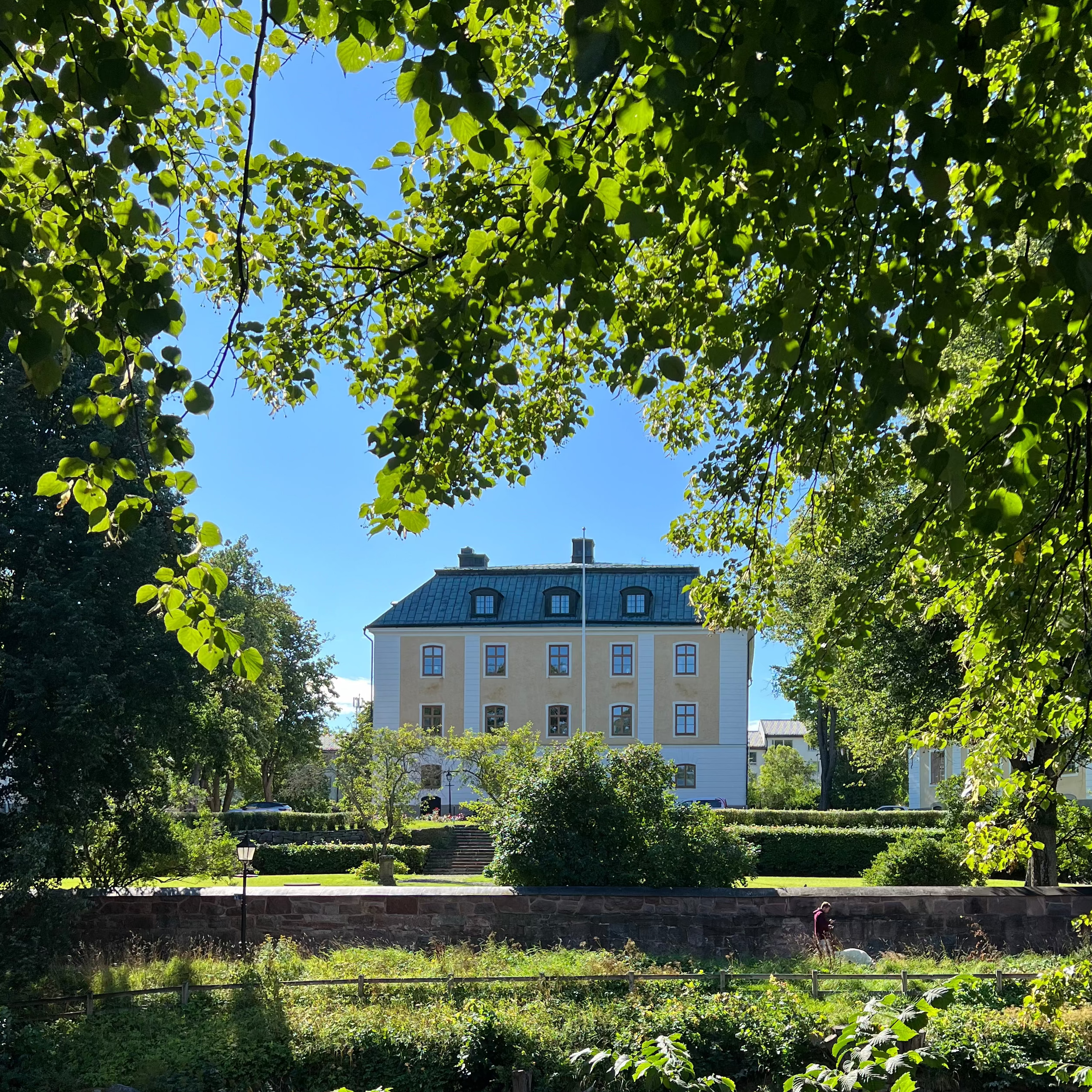 Besök oss på plats